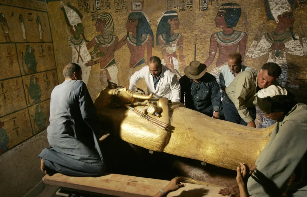 Tutankhamun Tomb.jpg